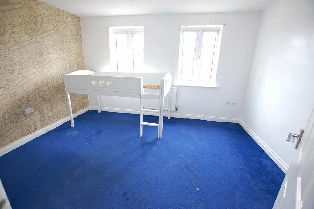 3 bed Terraced