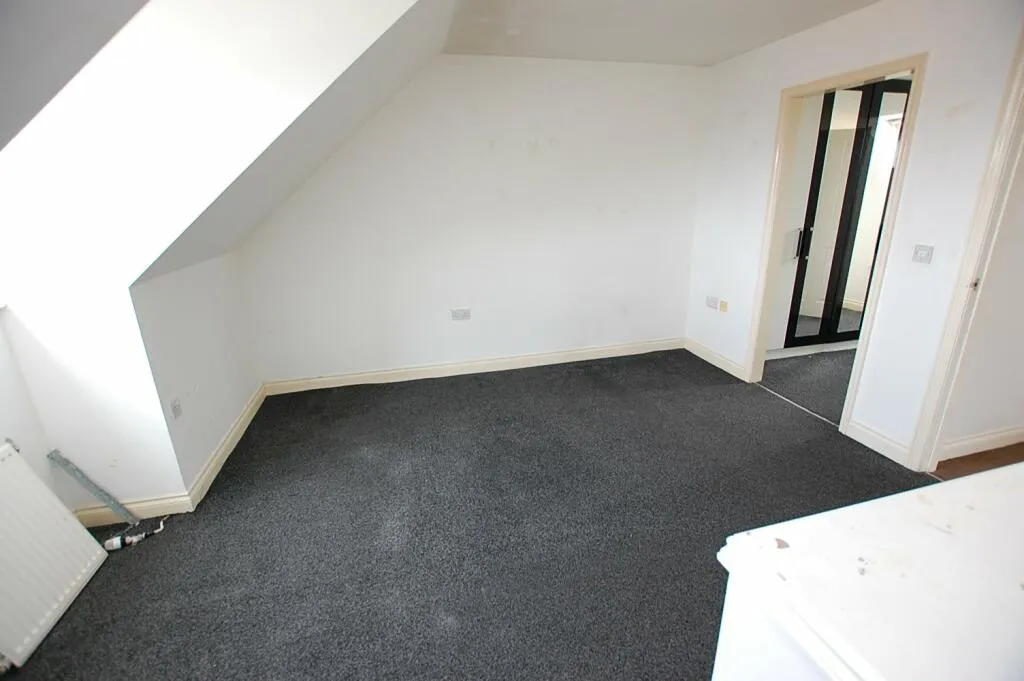 3 bed Terraced