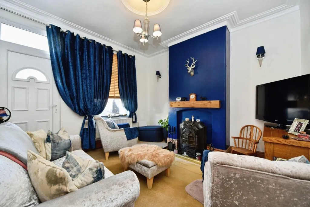 3 bed Terraced