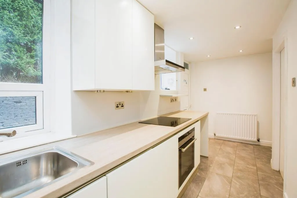 2 bed End of Terrace