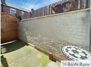 2 bed Terraced