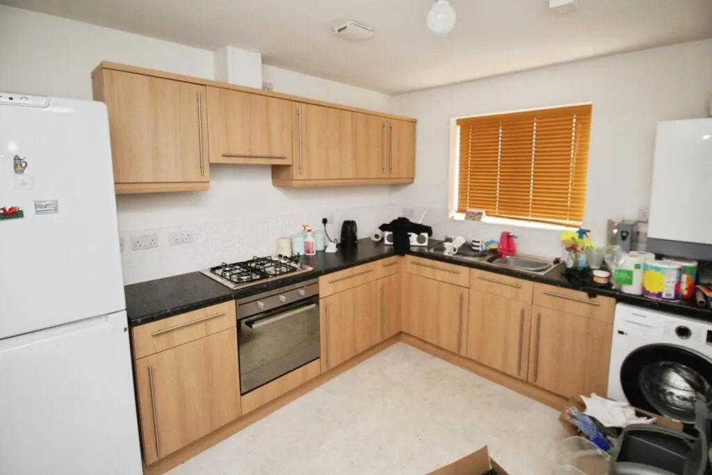 2 bed Semi-Detached Bungalow