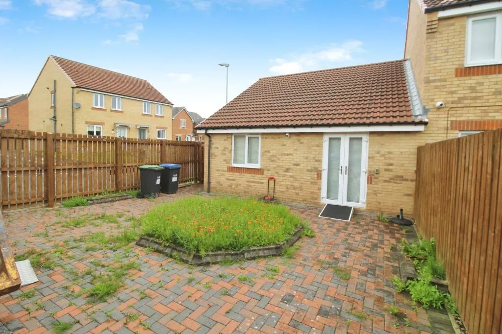 2 bed Semi-Detached Bungalow