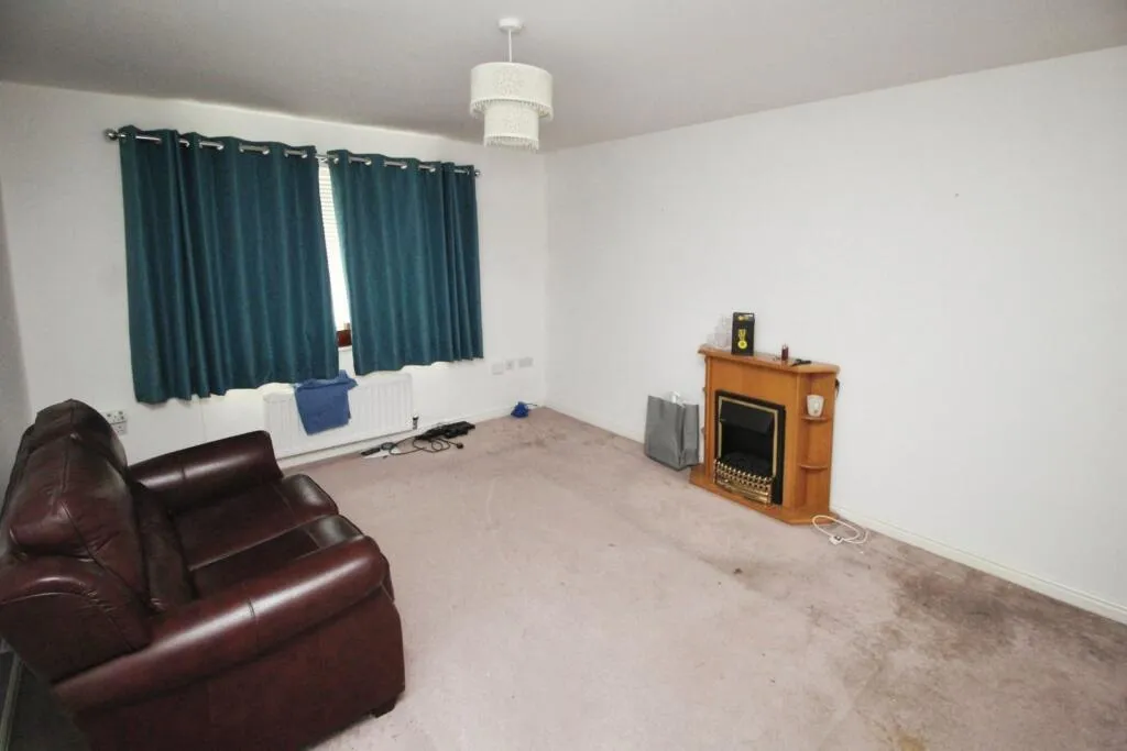 2 bed Semi-Detached Bungalow