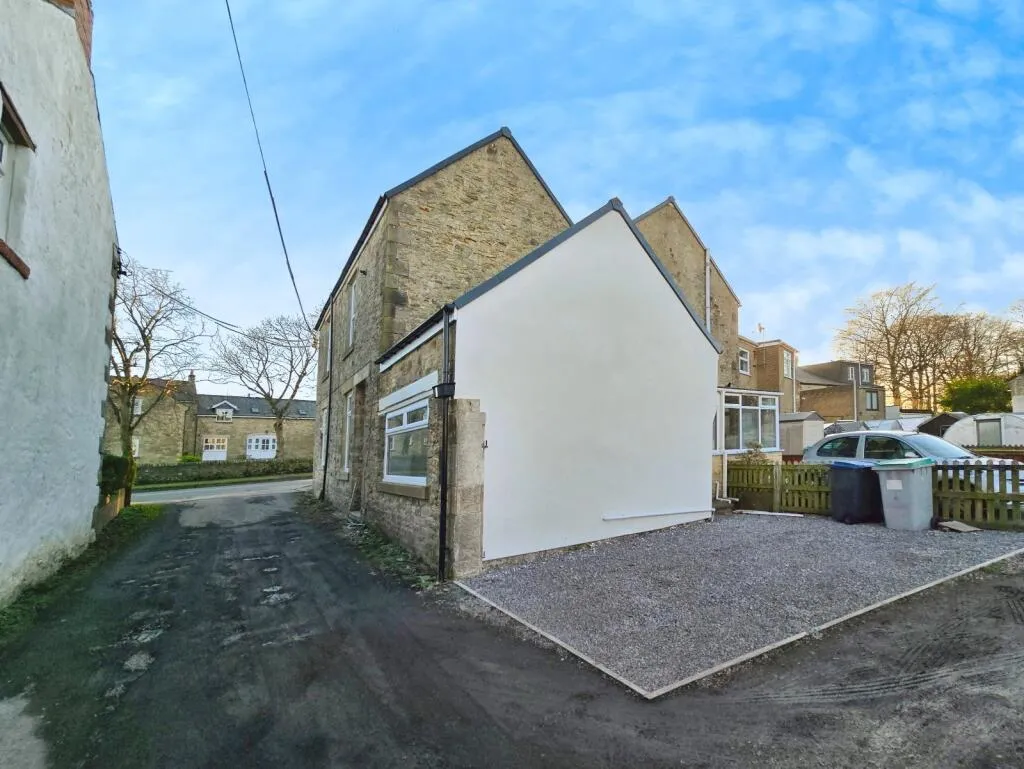 4 bed End of Terrace