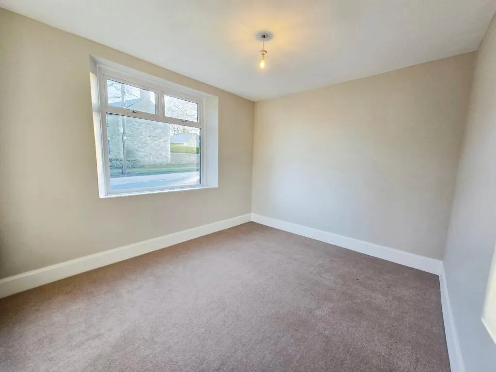 4 bed End of Terrace
