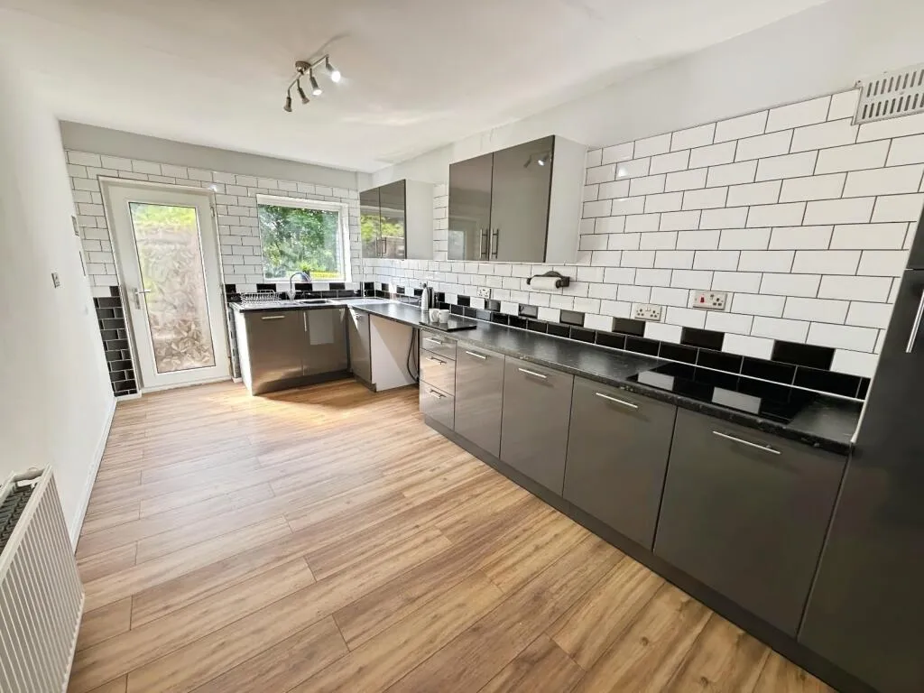 3 bed Terraced