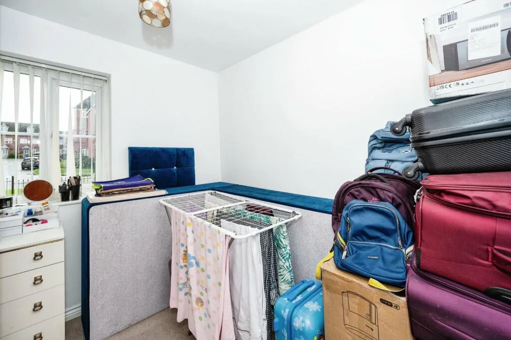 2 bed Ground Flat