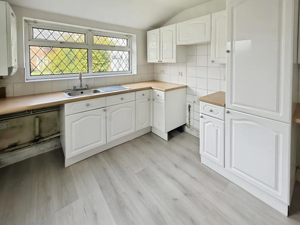 3 bed Semi-Detached