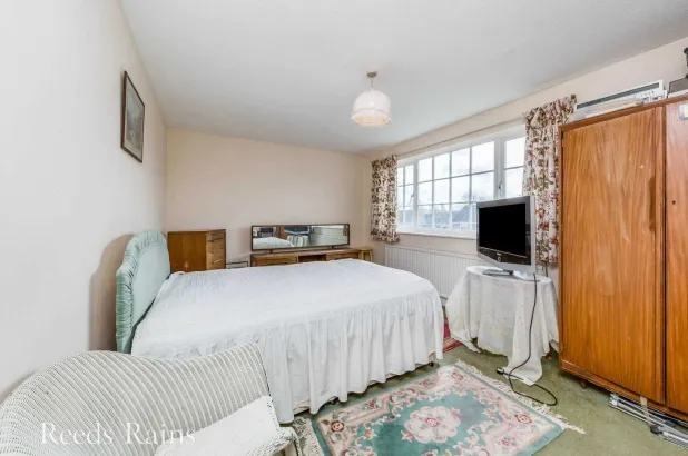4 bed Detached