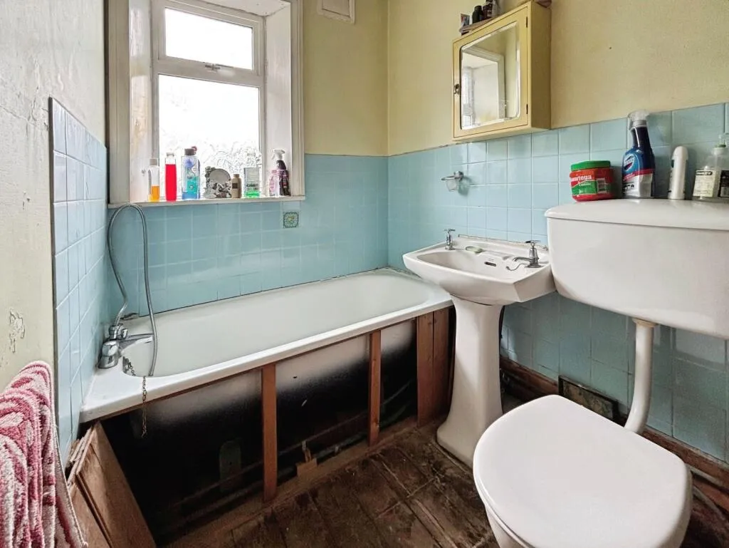 3 bed Semi-Detached