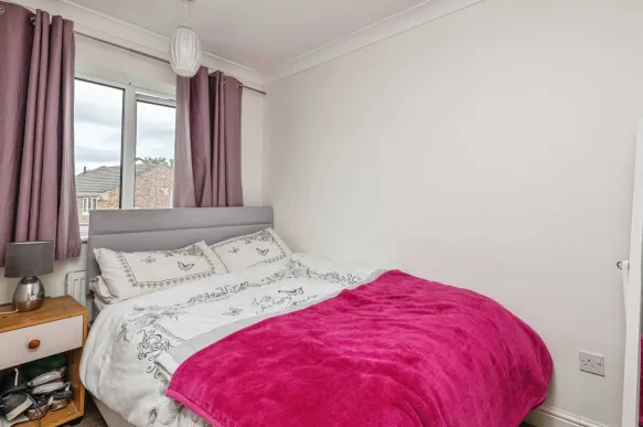 2 bed Semi-Detached