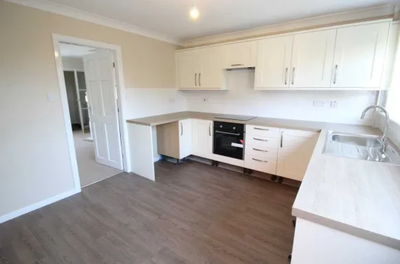 2 bed Semi-Detached