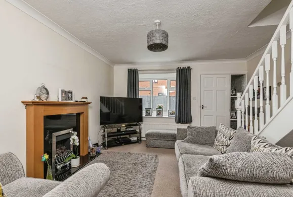 2 bed Semi-Detached
