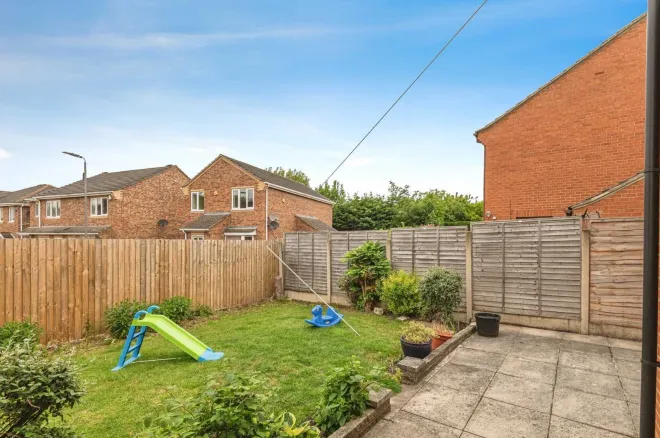 2 bed Semi-Detached