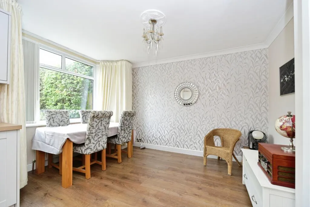 3 bed Semi-Detached
