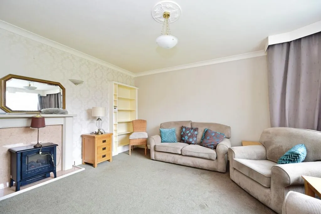 3 bed Semi-Detached