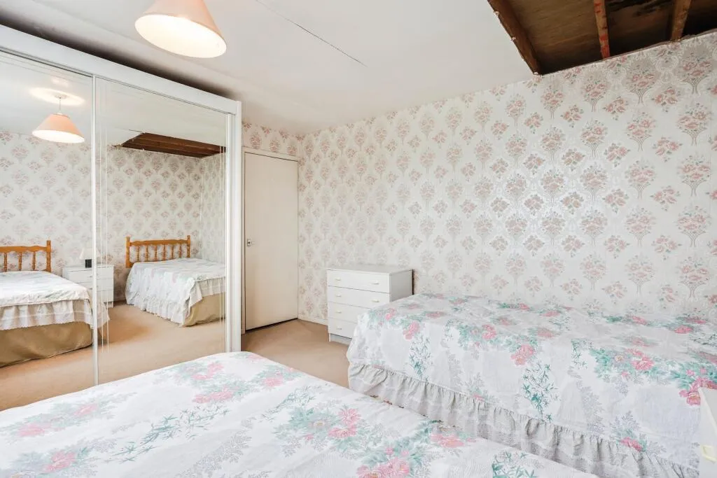 3 bed Semi-Detached Bungalow