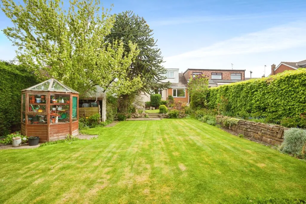 3 bed Semi-Detached Bungalow