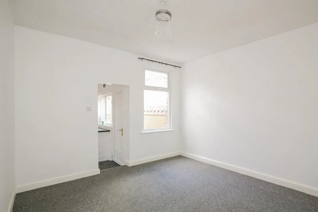 2 bed End of Terrace