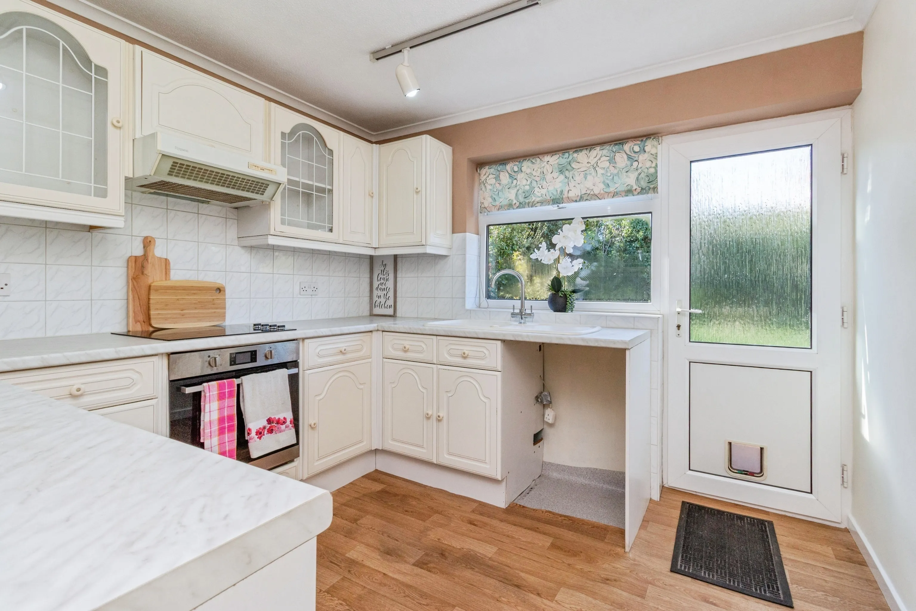2 bed Detached Bungalow