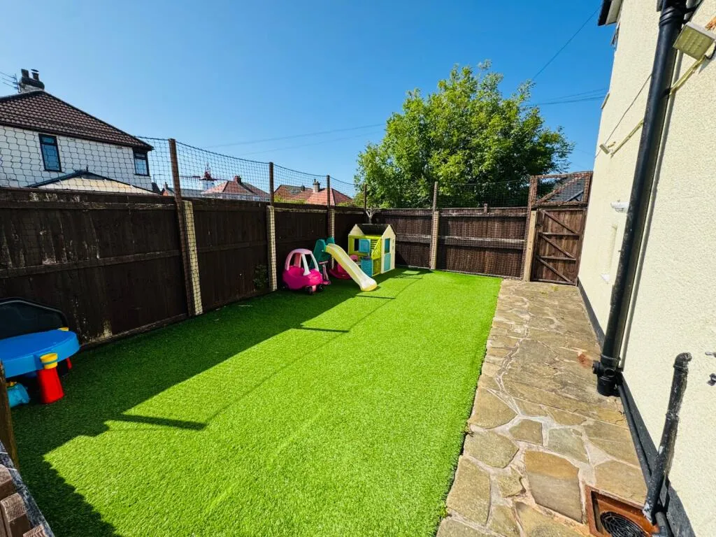 3 bed Semi-Detached
