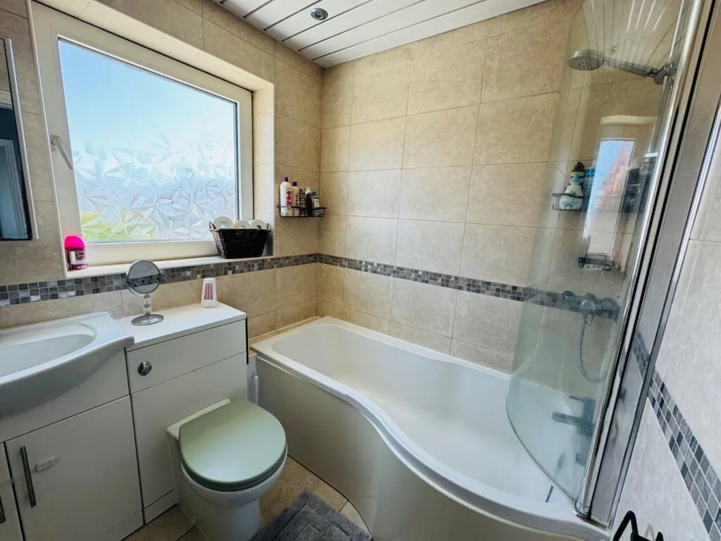 3 bed Semi-Detached