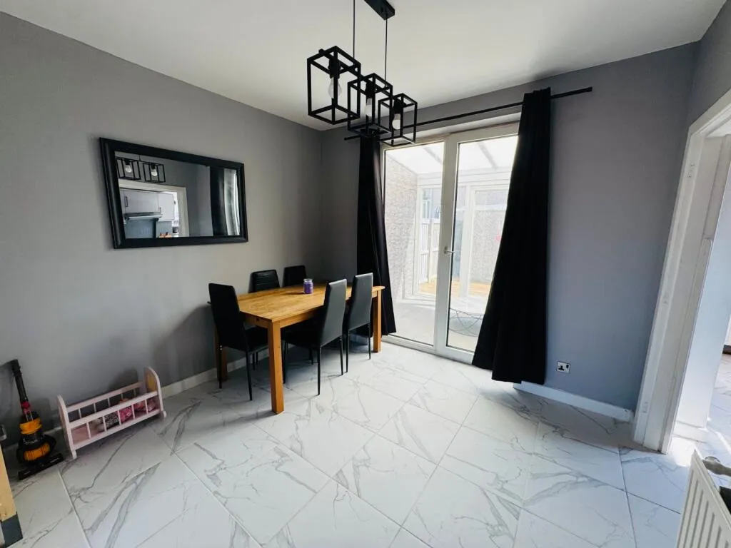 3 bed Semi-Detached