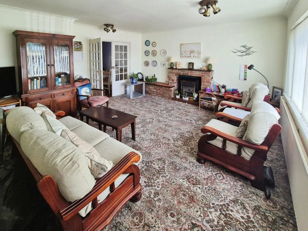3 bed Semi-Detached