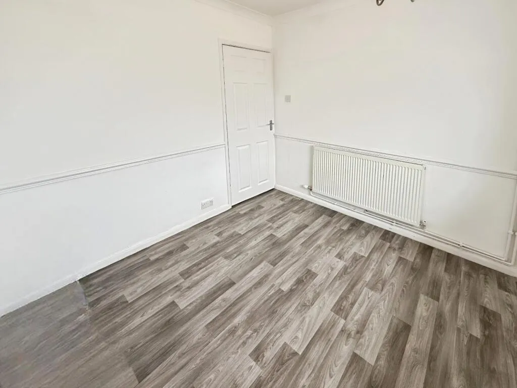 3 bed Semi-Detached Bungalow