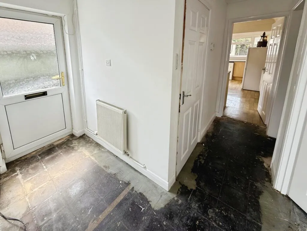 3 bed Semi-Detached Bungalow