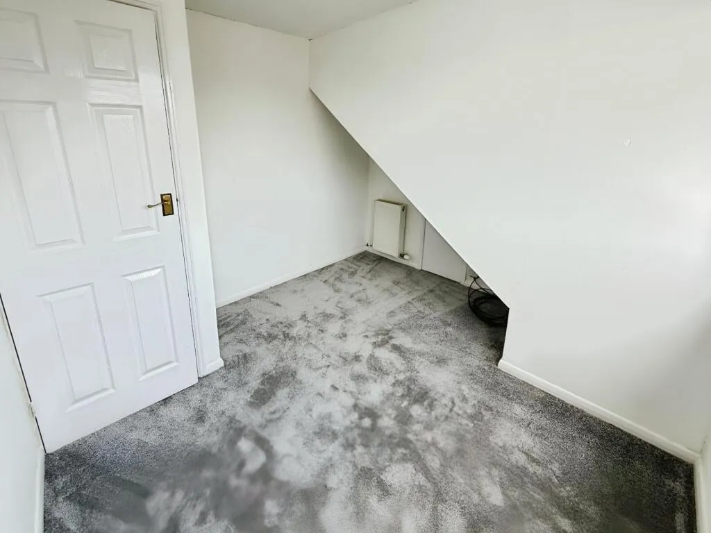 3 bed Semi-Detached Bungalow