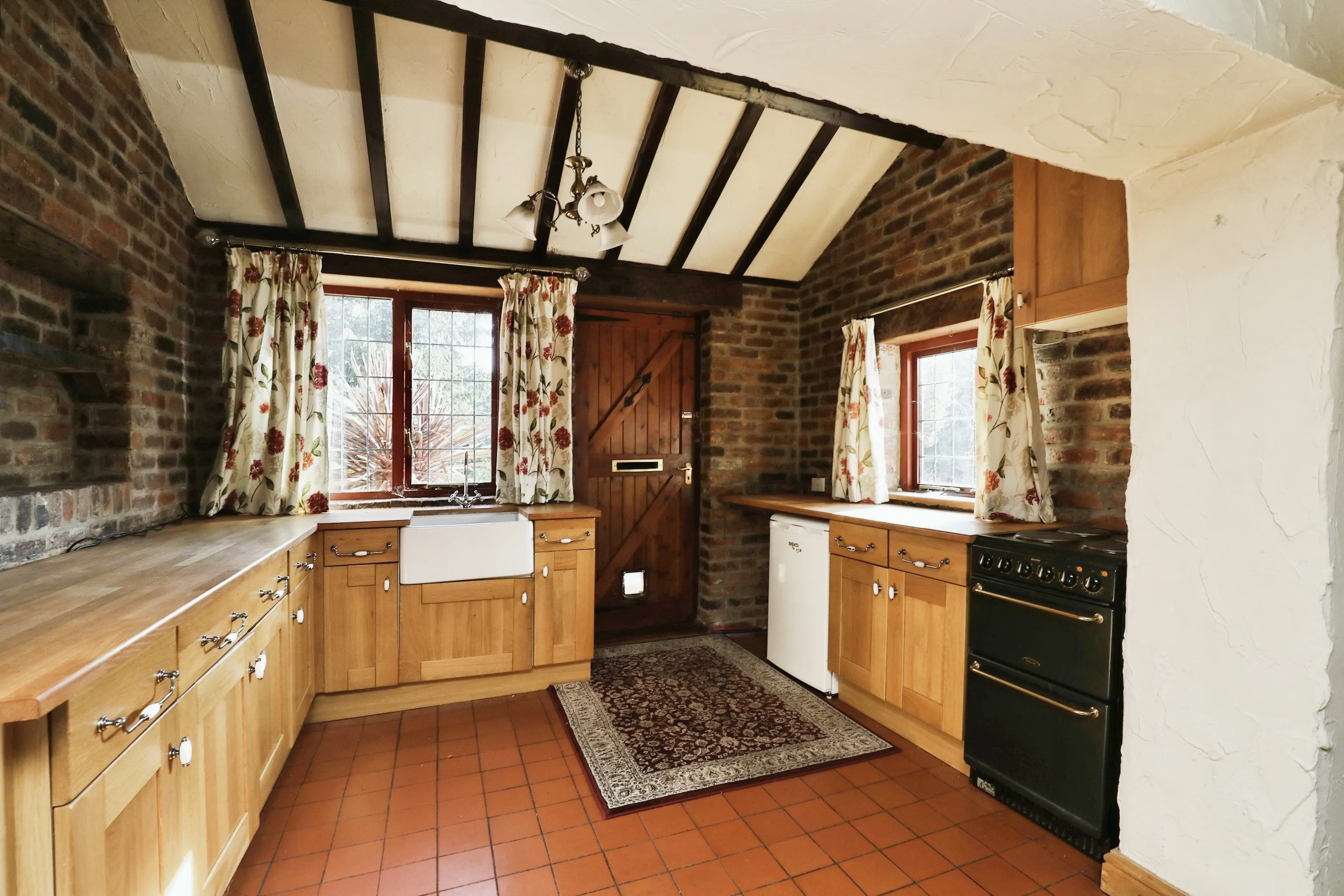2 bed End of Terrace