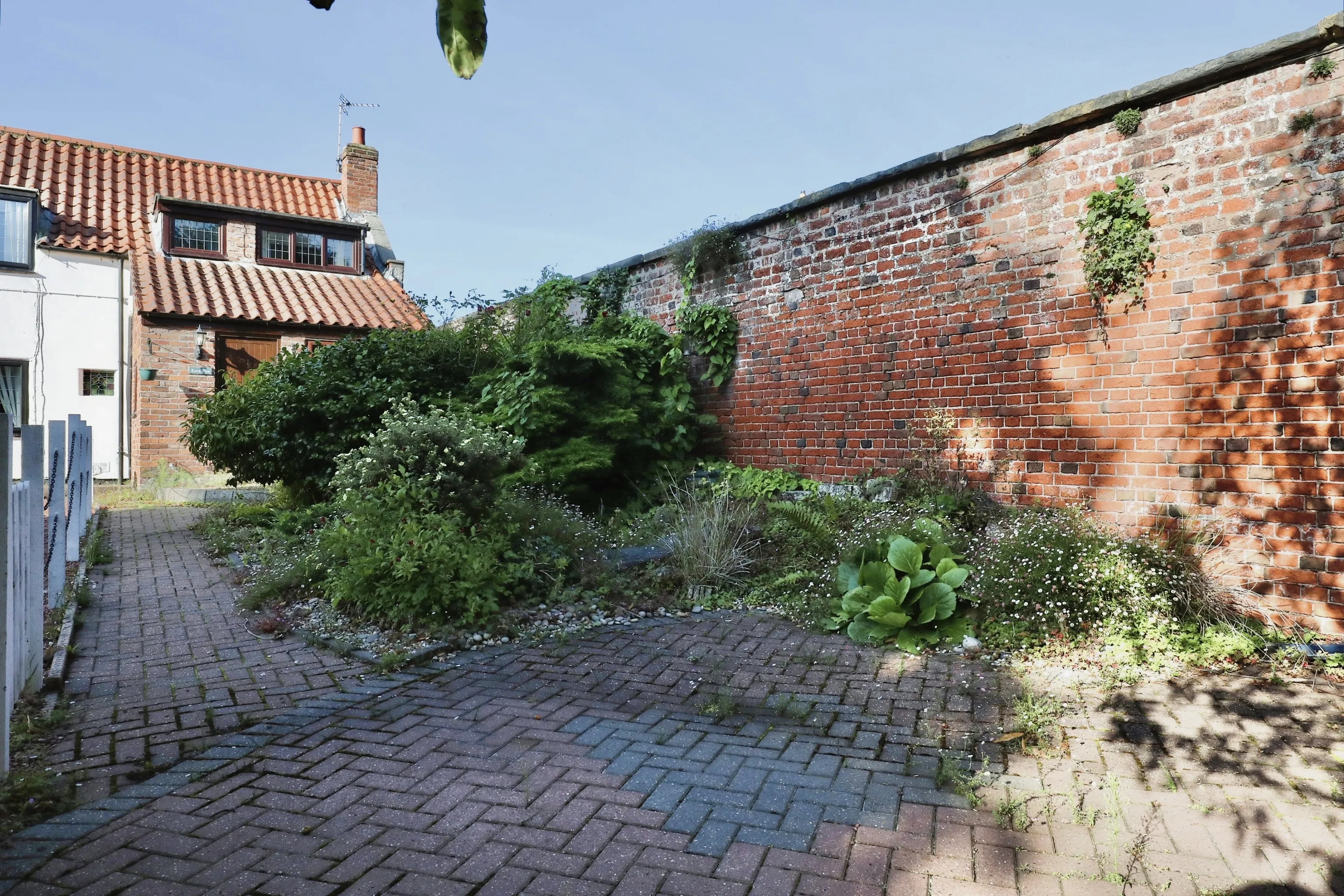 2 bed End of Terrace