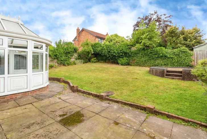 4 bed Detached