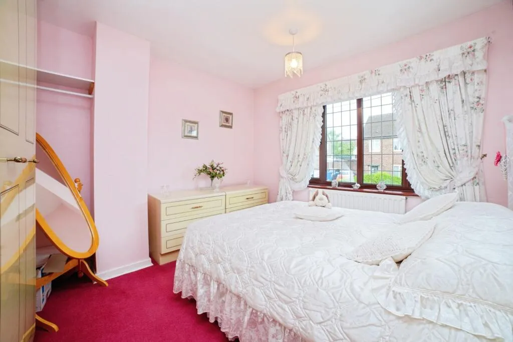 3 bed Semi-Detached