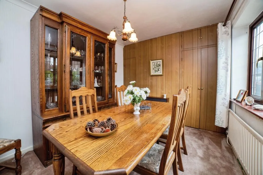 3 bed Semi-Detached