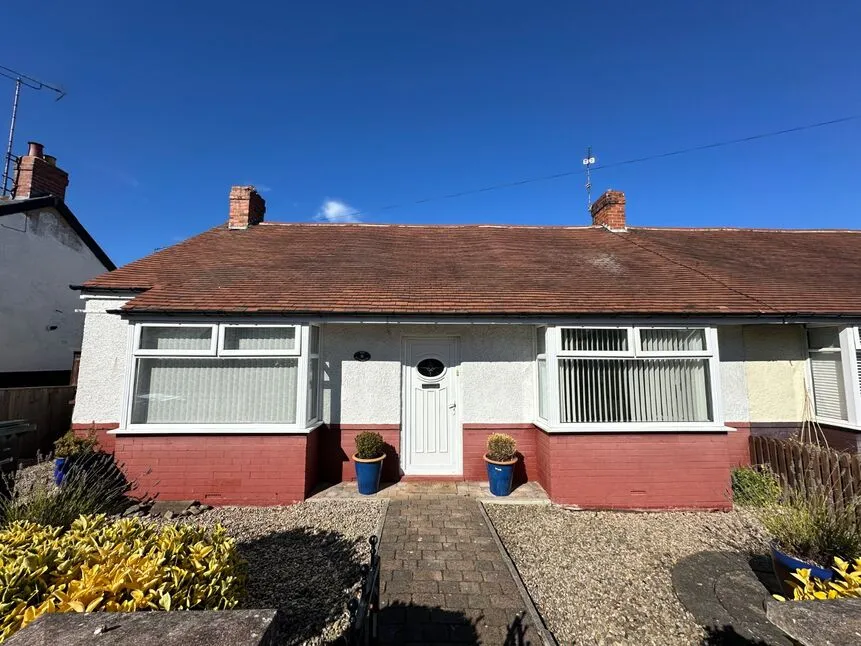 2 bed Semi-Detached Bungalow