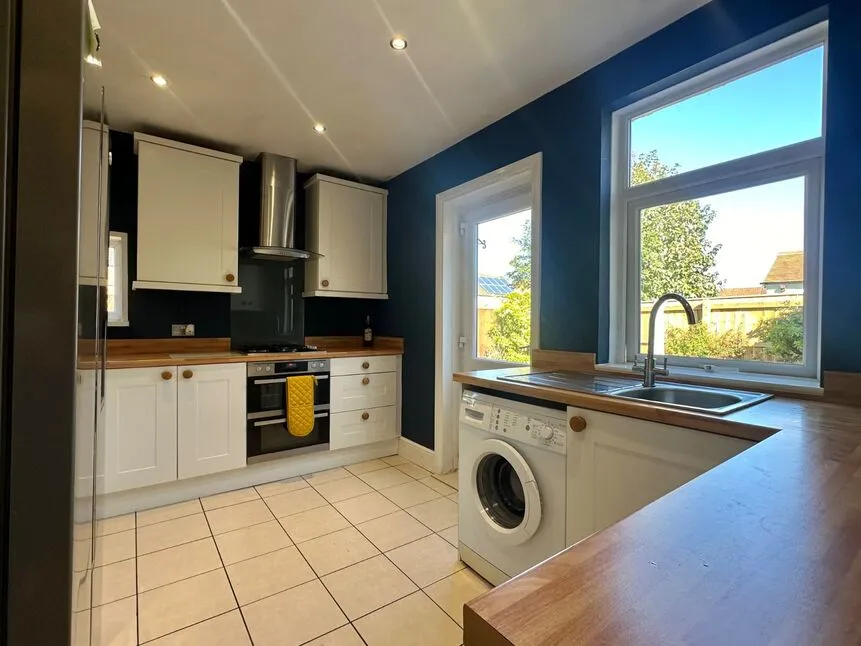 2 bed Semi-Detached Bungalow