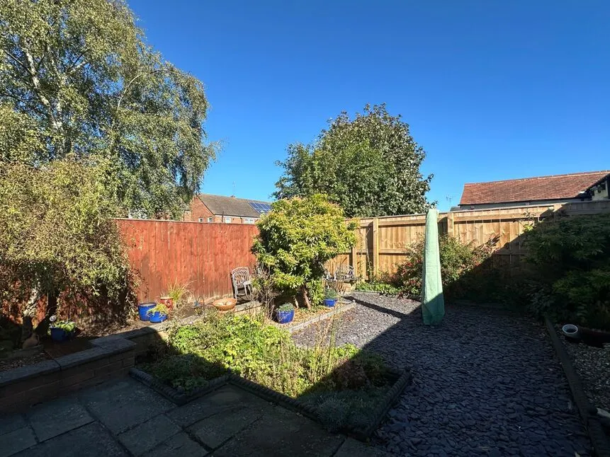 2 bed Semi-Detached Bungalow