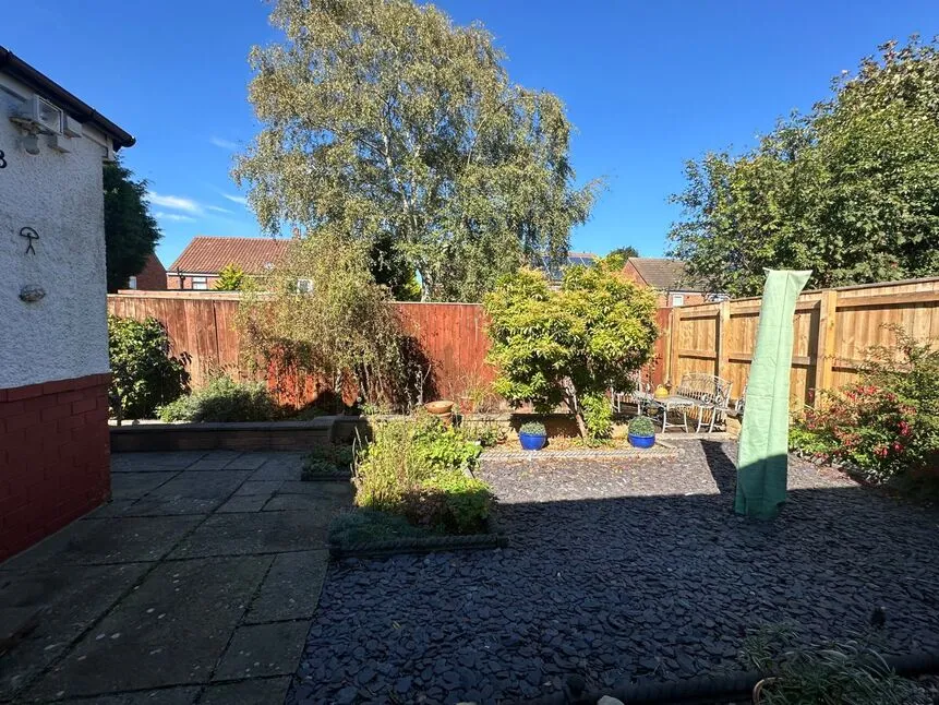 2 bed Semi-Detached Bungalow