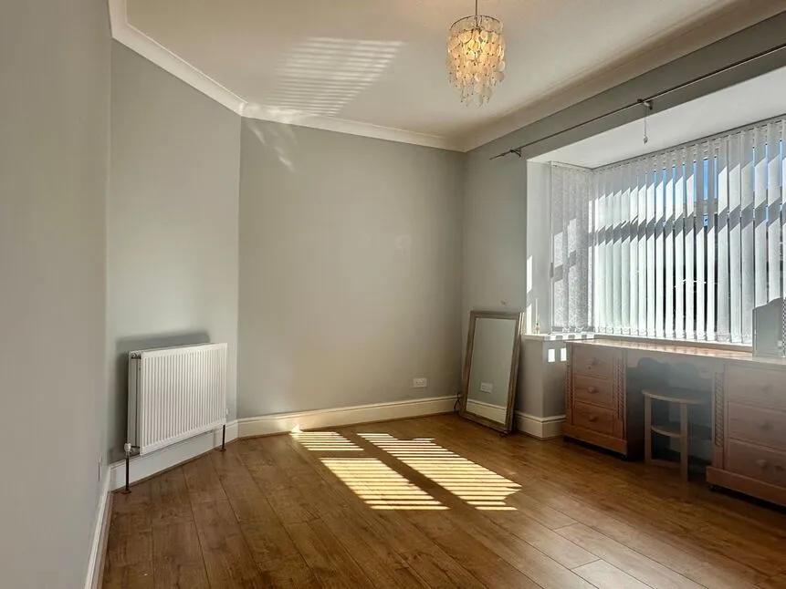 2 bed Semi-Detached Bungalow