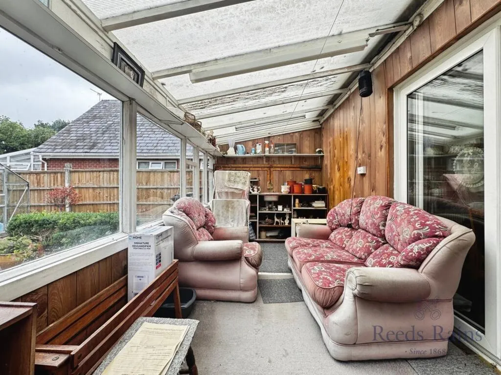 2 bed Detached Bungalow