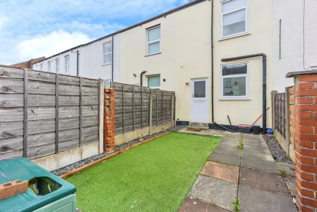 2 bed Terraced