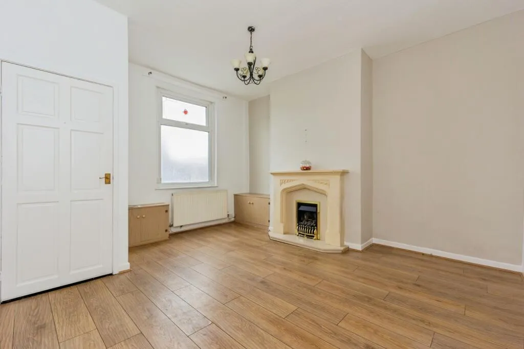2 bed Terraced