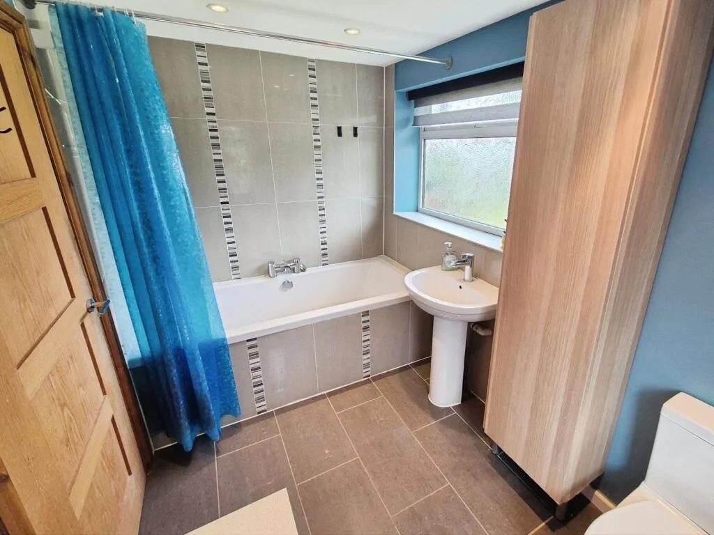 3 bed Semi-Detached