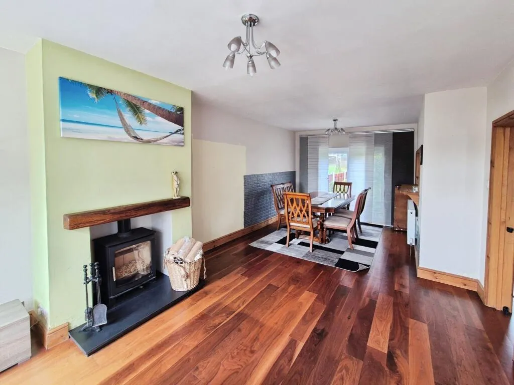 3 bed Semi-Detached