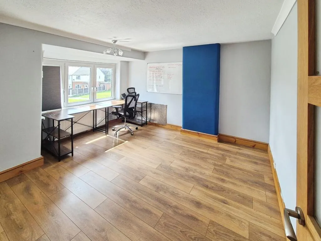 3 bed Semi-Detached