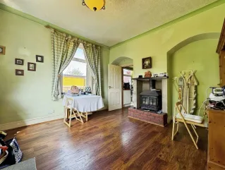 4 bed Detached