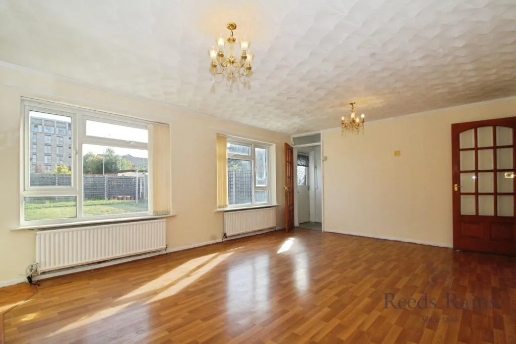 4 bed Terraced